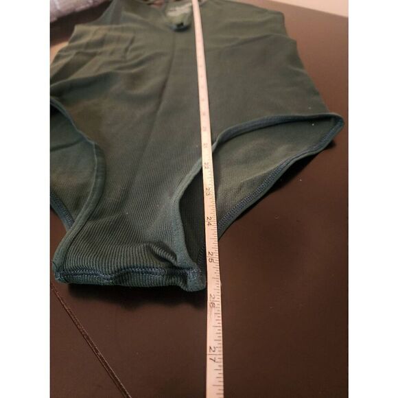 Free People intimately ribbed knit bodysuit NWOT M/L dark green - Picture 6 of 6